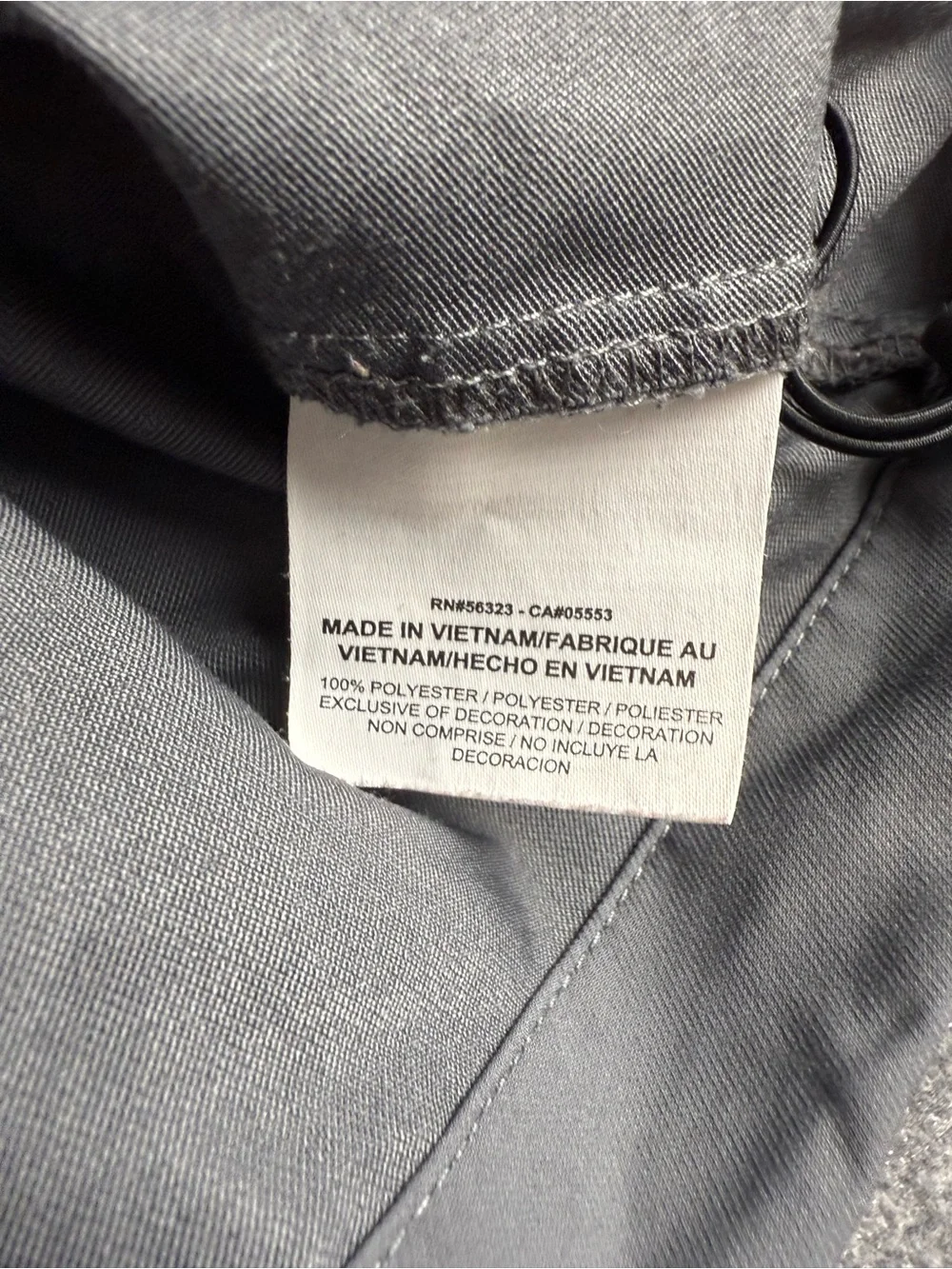 Nike zip secure